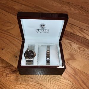 Mens Citizens Watch NEW plus band